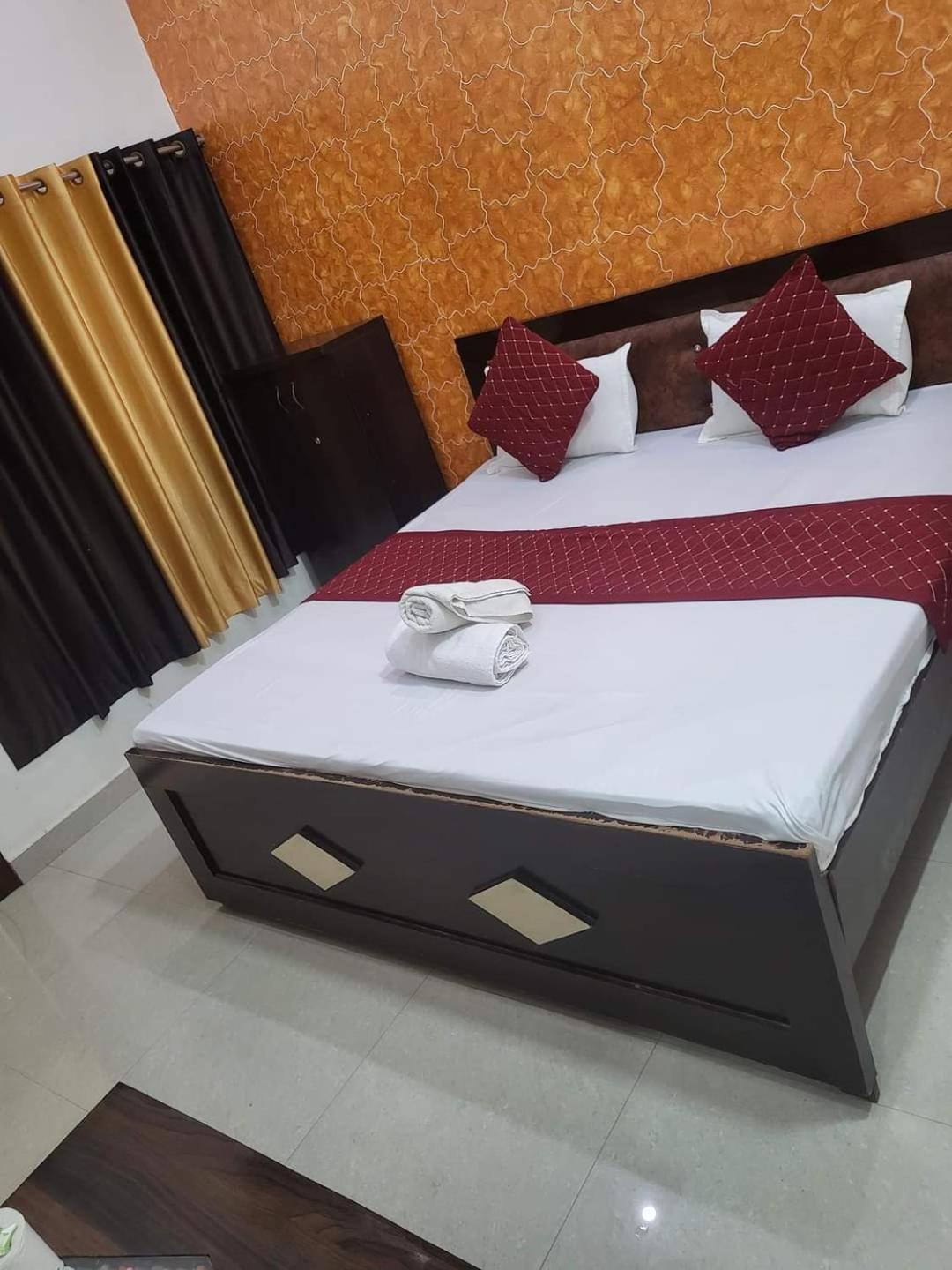 Ramam Hotel By Naavagat 700Mtr From Shri Ram Janambhumi Ayodhya エクステリア 写真