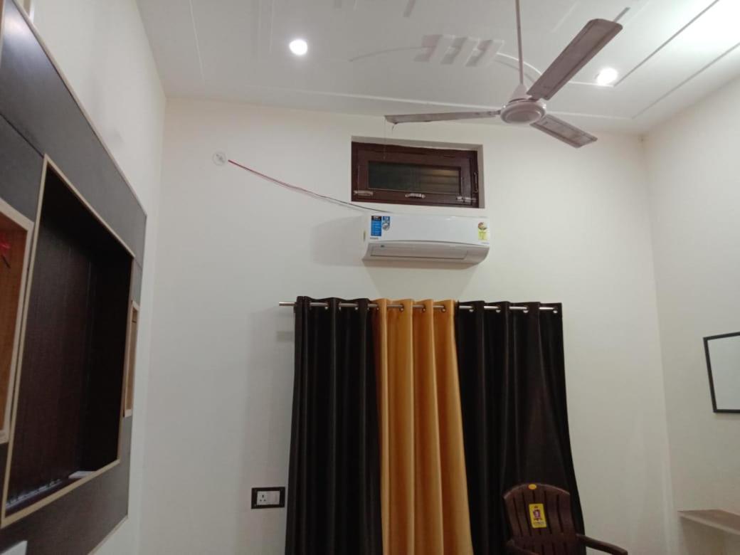 Ramam Hotel By Naavagat 700Mtr From Shri Ram Janambhumi Ayodhya エクステリア 写真